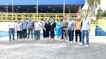 Na tarde desta quinta-feira, 09/11, o SINSEB esteve presente na inauguração da nova Estação de Tratamento de Água (ETA) Modular do SAMAE de Brusque...