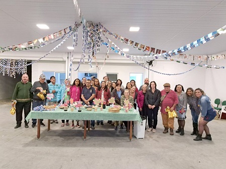 Arraiá do SINSEB teve muita pipoca, cachorro quente e quentão  Foi grande a participação dos Sócios do Sindicato no nosso tradicional Arraiá do SIN...