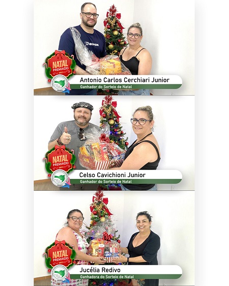 sócios ganhadores da premiação de Natal, Antonio Carlos Cerchiari Junior, Celso Cavichioni Junior e Jucélia Redivo, recebendo as cestas de Natal.